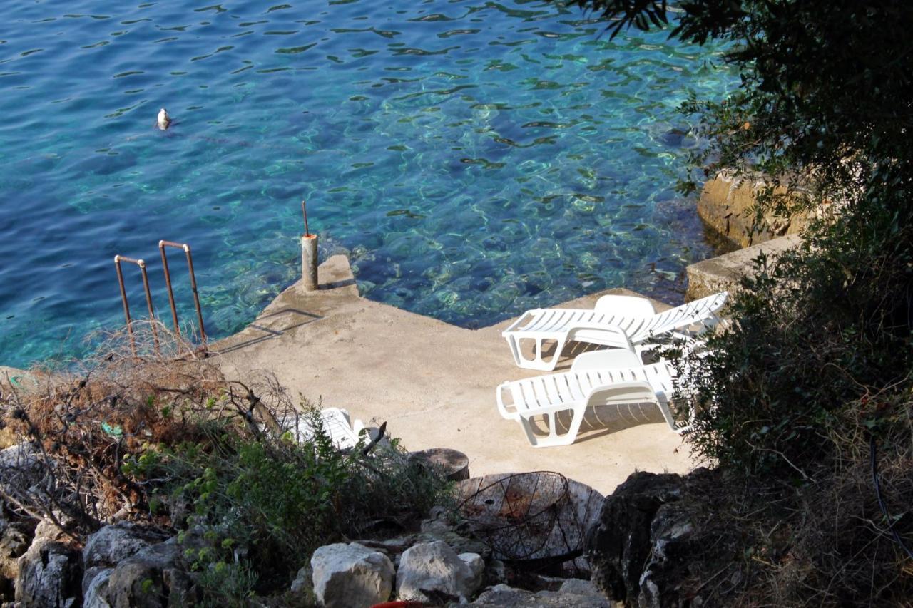 Apartments By The Sea Ubli, Lastovo - 8354 Uble 外观 照片